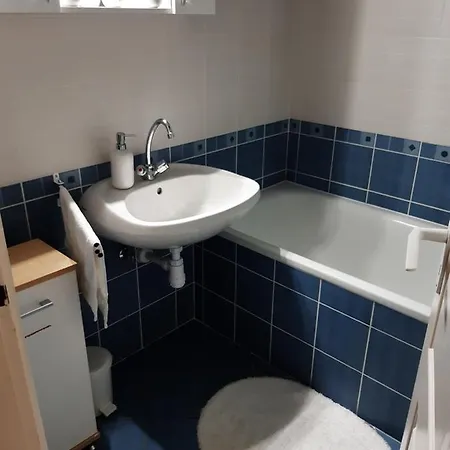 Manna Koelcsey דירה *